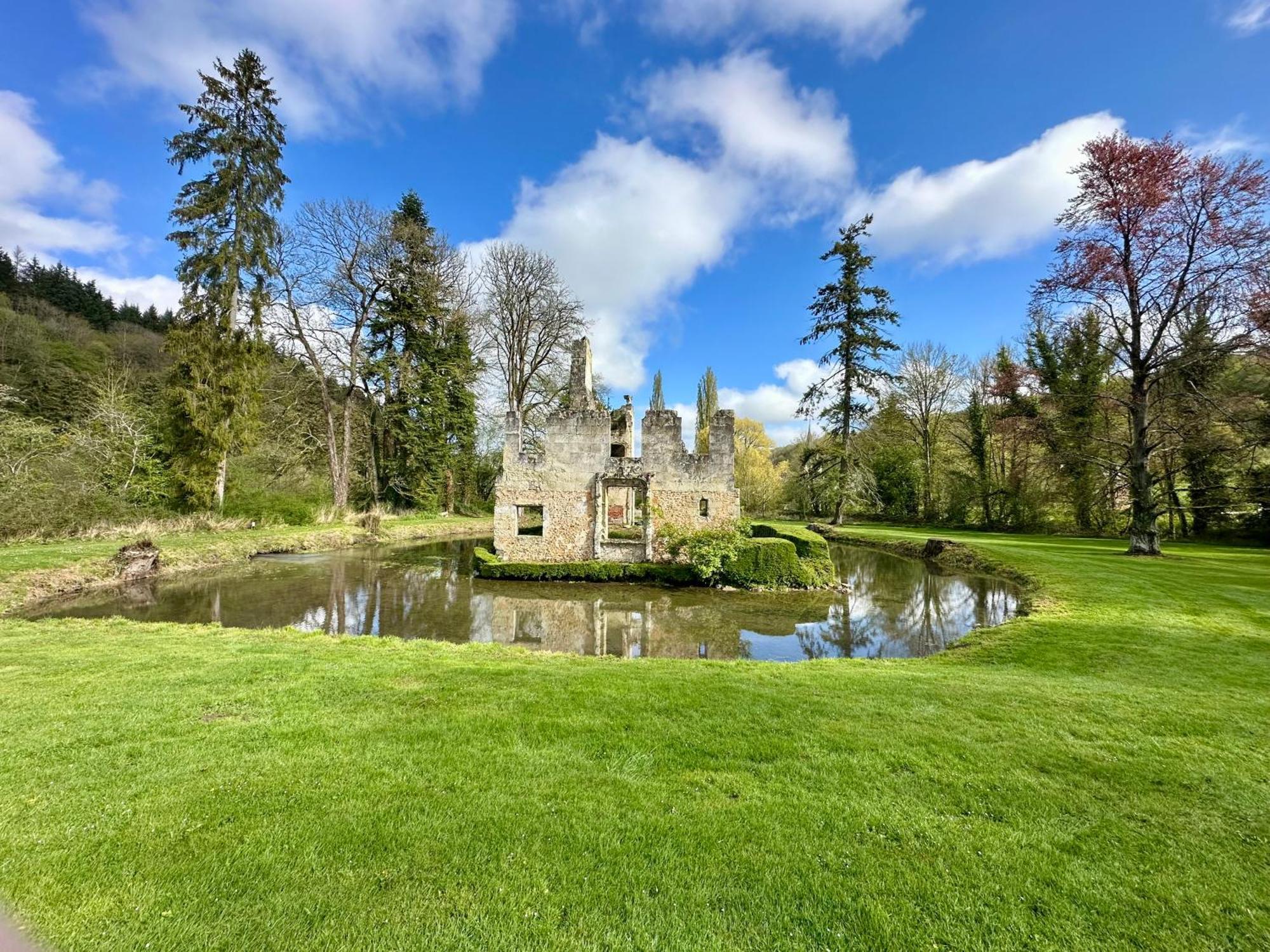 Bed and Breakfast Domaine De La Cressonniere Saint-Martin-de-Bienfaite-la-Cressonniere Экстерьер фото
